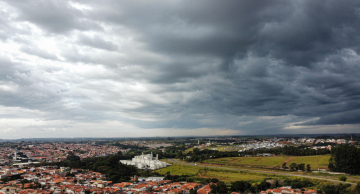 Frente fria avança sobre Botucatu e derruba temperaturas nesta semana Frente fria avança sobre Botucatu e derruba temperaturas nesta semana