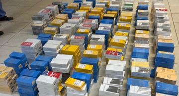 Polícia Rodoviária apreende carga de eletrônicos sem nota fiscal durante operação na região Polícia Rodoviária apreende carga de eletrônicos sem nota fiscal durante operação na região