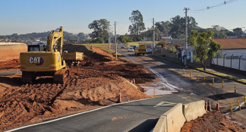 Duplicação da Rodovia Gastão Dal Farra avança em Botucatu e altera trânsito no setor sul Duplicação da Rodovia Gastão Dal Farra avança em Botucatu e altera trânsito no setor sul