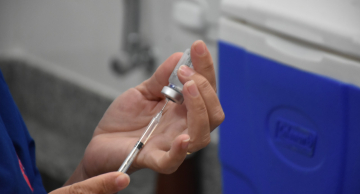 Vacinação contra a dengue para crianças e adolescentes está disponível em Botucatu