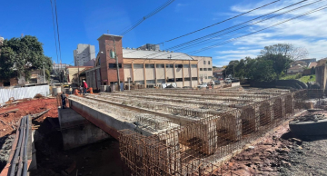 Obra na ‘ponte do Mercadão’ em Botucatu entra em fase final