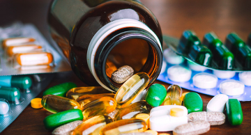Anvisa proíbe comercialização de medicamentos e complemento alimentar Anvisa proíbe comercialização de medicamentos e complemento alimentar