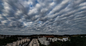 Botucatu terá fim de semana de tempo instável, com chances de pancadas de chuva Botucatu terá fim de semana de tempo instável, com chances de pancadas de chuva