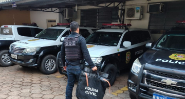 Operação policial apreende materiais para falsificação de atestados médicos em Botucatu Operação policial apreende materiais para falsificação de atestados médicos em Botucatu