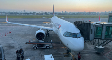 LATAM avalia compra de jatos Embraer para ampliar atuação regional na América do Sul LATAM avalia compra de jatos Embraer para ampliar atuação regional na América do Sul