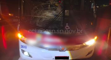 Pedestre morre atropelado por ônibus na Castelinho em Botucatu