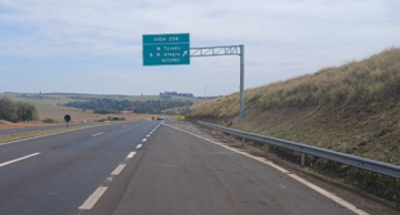 Obras interditam duas alças da rodovia Marechal Rondon (SP-300) em Botucatu