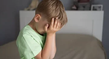 Apesar de proibição, 29% admitem palmadas e beliscões em crianças