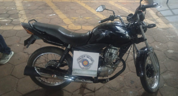 Polícia Militar prende homem por furto de motocicleta em Itatinga