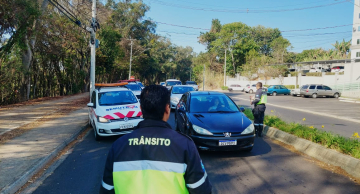 Agentes de Trânsito iniciam patrulhamento e bloqueios educativos em Botucatu