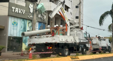 Defesa Civil prevê normalização total da energia em Botucatu até o fim da manhã Defesa Civil prevê normalização total da energia em Botucatu até o fim da manhã