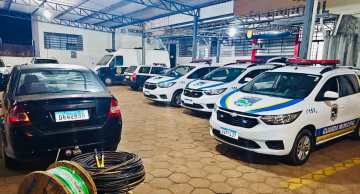 GCM de Botucatu prende três homens após furto de cobre na Embraer