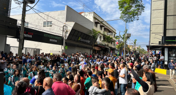Bom público comparece em Desfile da Independência em Botucatu Bom público comparece em Desfile da Independência em Botucatu