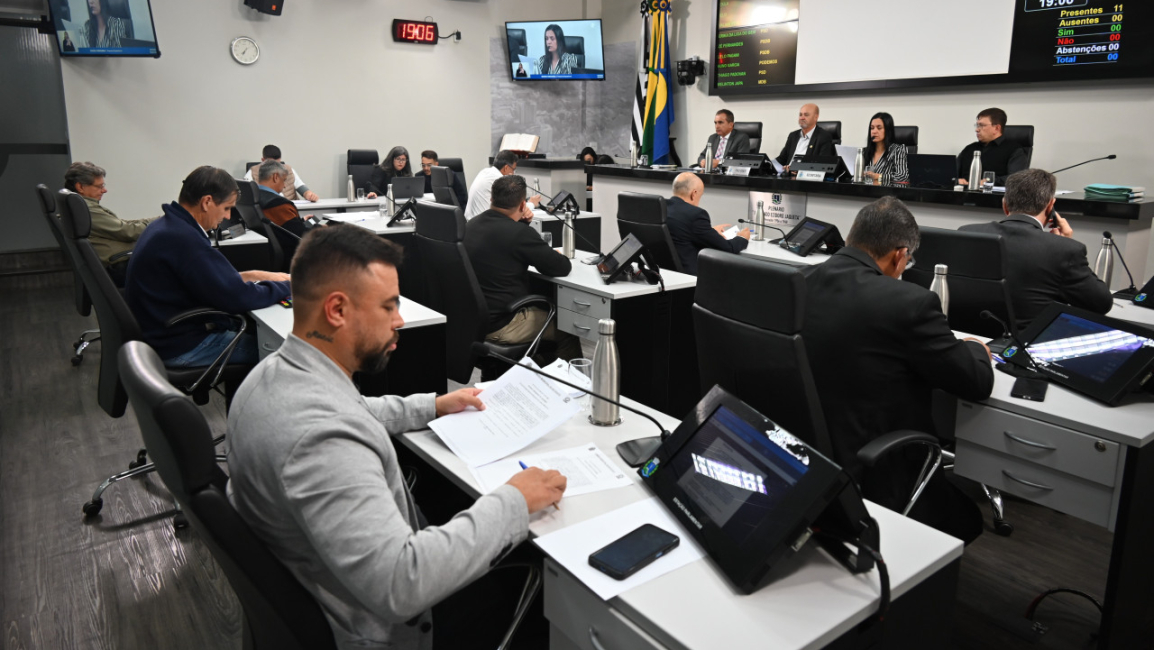 Sessão da Câmara aprova projeto que incorpora a Cuesta Jazz Band à Cultura