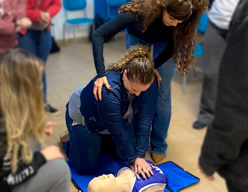 Projeto da Unesp treina escolas de Botucatu para salvar vidas e conquista prêmio internacional