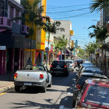 Comércio de Botucatu abre nesta segunda (16) e fecha na terça (17) de Carnaval