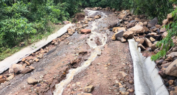 Chuvas intensas causam estragos severos na região da Cuesta e isolam áreas rurais entre Botucatu, Pardinho e Bofete
