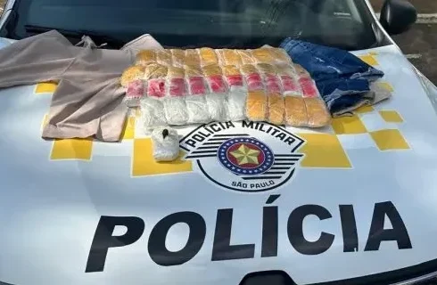 Com droga fixada ao corpo, mulher é presa em ônibus com destino a Botucatu