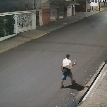 Homem espalha lâminas de barbear na Vila Maria e mobiliza equipes para recolha