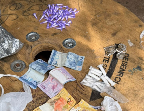 Polícia Civil prende homem por tráfico de drogas no Jardim Botucatu