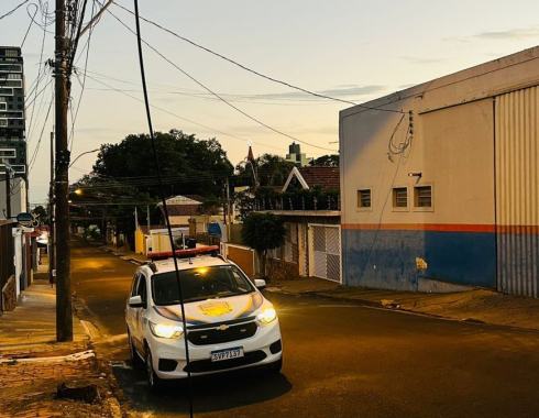 Homem é preso em flagrante após furtar cabos na região da Cecap em Botucatu