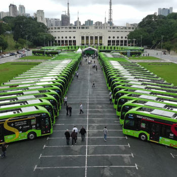 Caio, de Botucatu, entrega 95 ônibus elétricos para a frota de São Paulo