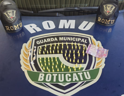 ROMU prende homem por tráfico de drogas no Santa Elisa