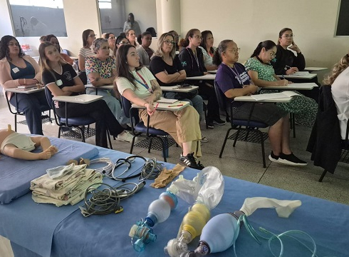 HC realiza curso de reanimação neonatal e capacita profissionais de enfermagem em Botucatu