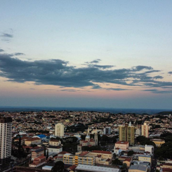 Calor deve marcar início do outono; frio mais forte só deve chegar entre maio e junho