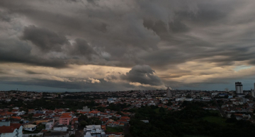 Defesa Civil alerta para chuva, ventos fortes e queda de temperatura na primeira frente fria do inverno