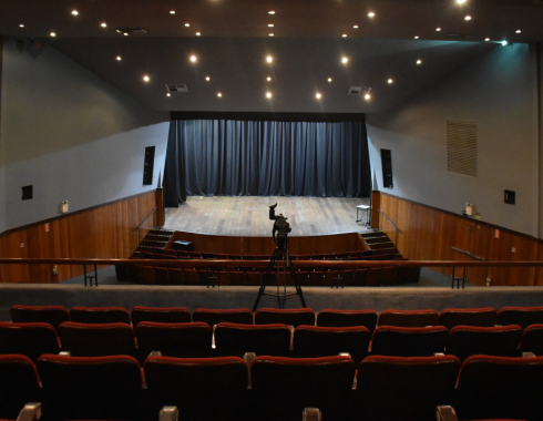 Botucatu tem agenda cultural gratuita com oficinas, teatro, exposição e concerto neste fim de semana