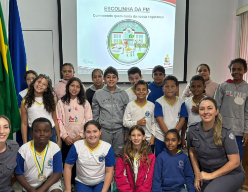 Escolinha da PM inicia ano letivo com alunos da rede municipal em Botucatu