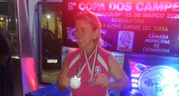 Ana Maria Gatin conquista título em campeonato de levantamento de peso em Catanduva