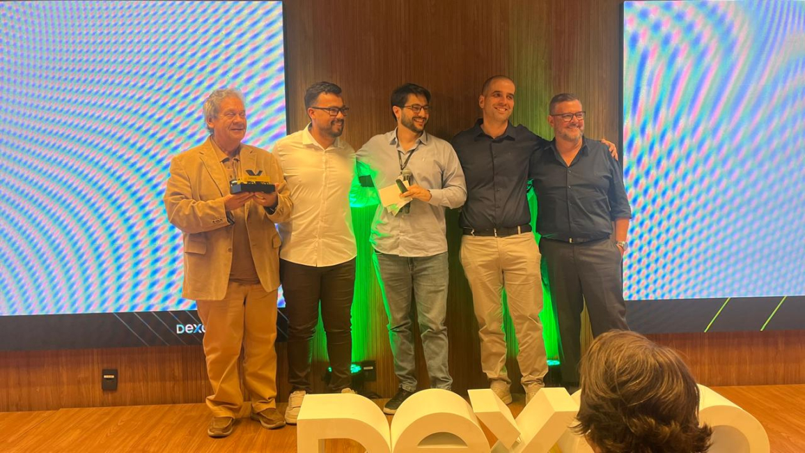 Phenix Transportes é reconhecida pela Dexco em programa de gestão de fornecedores