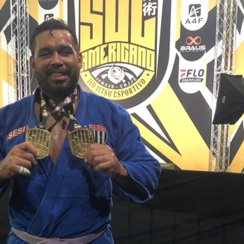 Atleta de Botucatu conquista dois títulos no Sul-Americano de Jiu-Jitsu da CBJJE