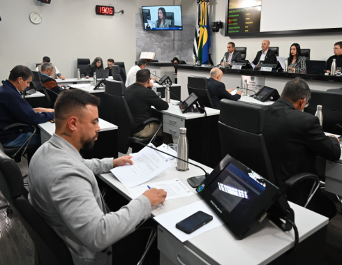 Projeto que oficializa “Estância Turística de Botucatu” não é votado e volta à pauta na Câmara