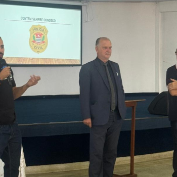 Delegacia Seccional realiza palestra sobre bullying e violência escolar em colégio de Botucatu