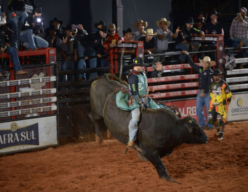 Facilpa terá rodeio em touros e cavalos com premiação total de R$ 50 mil