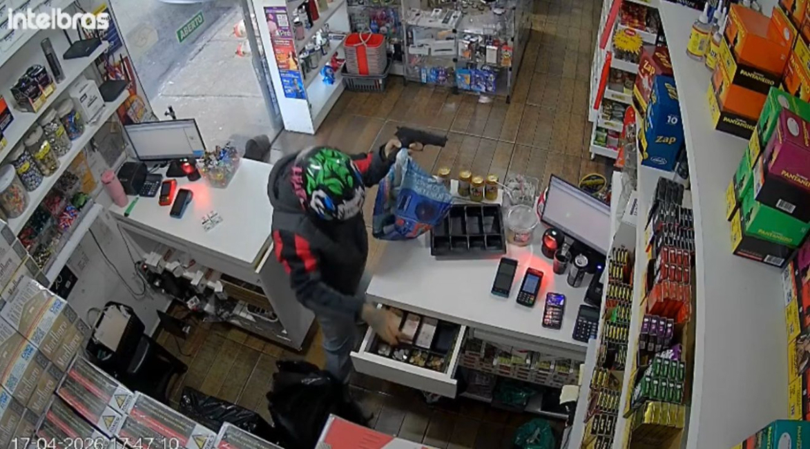 Após ser baleado na fuga, homem que assaltou mercearia em Botucatu recebe alta e é preso