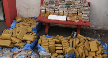 Carga de droga apreendida após perseguição soma mais de 380 kg e seria distribuída a traficantes em Botucatu