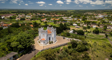 Passeio guiado destaca história e ciência em Rubião Júnior neste domingo (03)