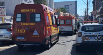 Idoso é atingido por motocicleta ao atravessar rua no centro de Botucatu