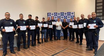 GCM de Botucatu promove curso de comando e liderança para agentes da região