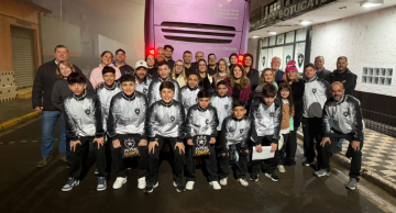Equipe sub-13 da AAB embarca para a Itália em busca de título internacional de futsal