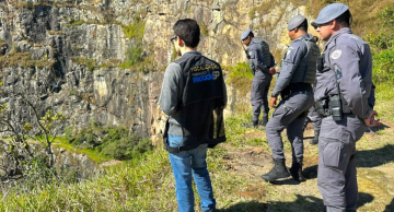 Operação fiscaliza saltos de aventura na Cuesta de Botucatu e outros pontos turísticos do Estado