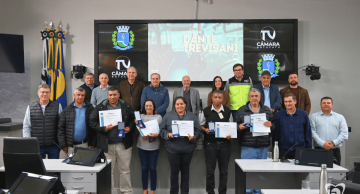 Câmara de Botucatu entrega Medalha Dante Trevisani a profissionais do transporte coletivo e escolar