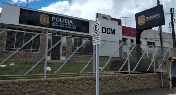 Operação Mulher Segura cumpre mandados, realiza prisões e promove ações educativas na região de Botucatu