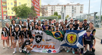 Futsal Sub-13 da AAB vence equipe da Escócia e conquista título na Itália