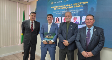 Representantes de Botucatu participam de encontro nacional sobre inovação e segurança em São Paulo