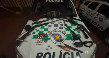Dupla é presa por caça ilegal e posse irregular de armas em Botucatu
